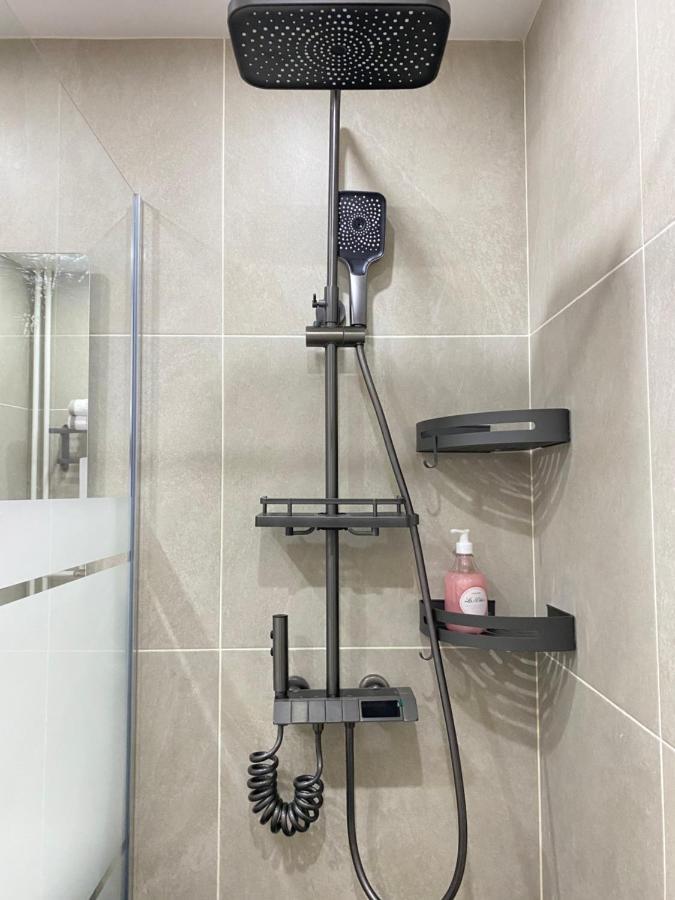 Apartamento Chez Les Deux Garcons Montrouge Exterior foto