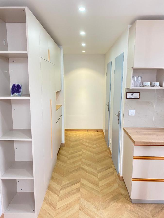 Apartamento Chez Les Deux Garcons Montrouge Exterior foto